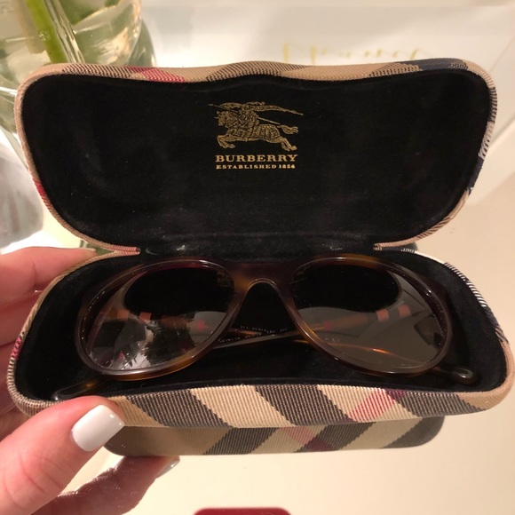 Burberry sunglasses